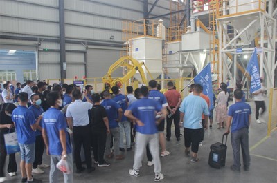 青龍家裝防水五周年慶 吹響3.0時(shí)代號(hào)角，引領(lǐng)互聯(lián)網(wǎng)銷(xiāo)售新浪潮